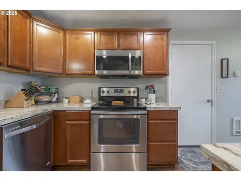 277 E 13th Street Lafayette OR 97127