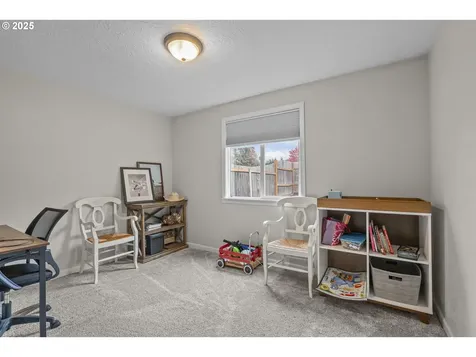 277 E 13th Street Lafayette OR 97127
