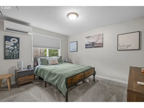 277 E 13th Street Lafayette OR 97127
