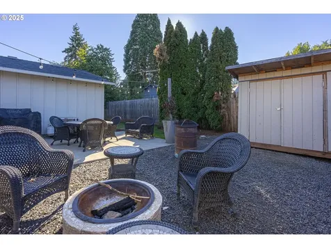 277 E 13th Street Lafayette OR 97127