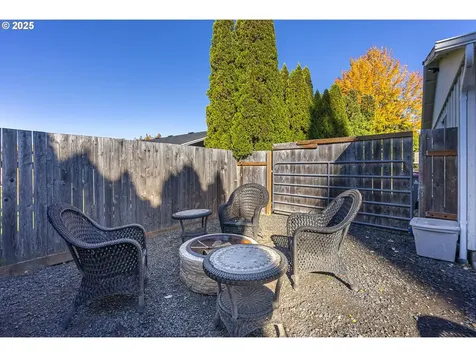 277 E 13th Street Lafayette OR 97127