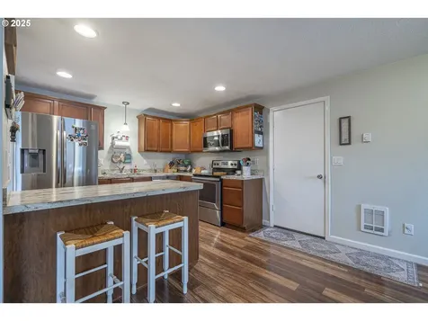 277 E 13th Street Lafayette OR 97127