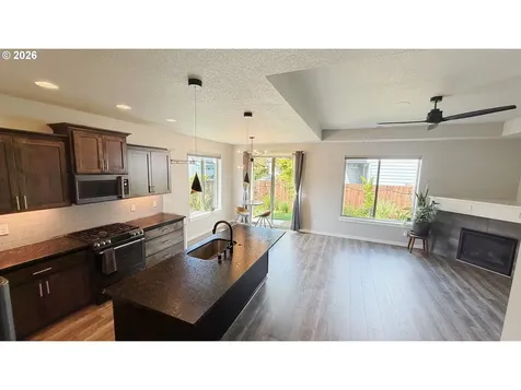 11214 NE 136th Avenue Vancouver WA 98682