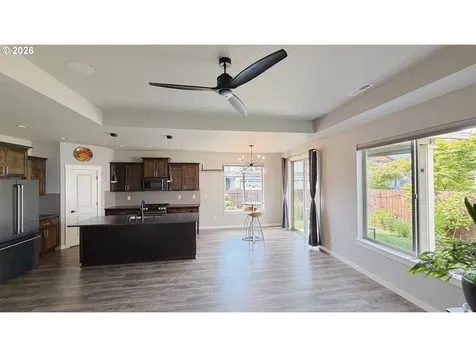 11214 NE 136th Avenue Vancouver WA 98682