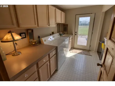 1684 Bz Glenwood Highway Glenwood WA 98619