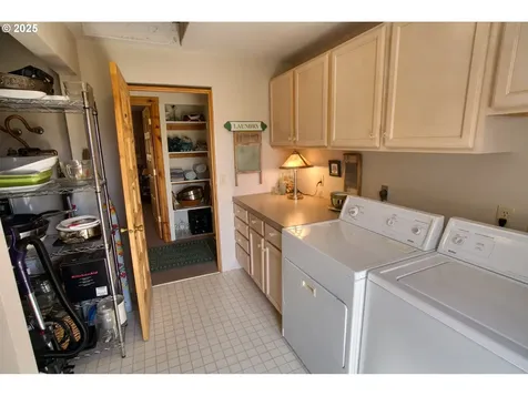 1684 Bz Glenwood Highway Glenwood WA 98619