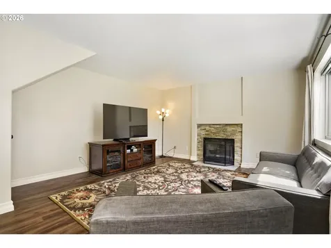 1357 SW Napoleon Place Troutdale OR 97060