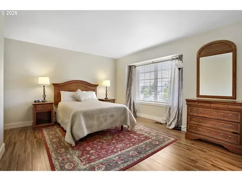 1357 SW Napoleon Place Troutdale OR 97060