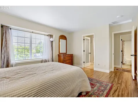 1357 SW Napoleon Place Troutdale OR 97060