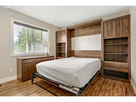 1357 SW Napoleon Place Troutdale OR 97060