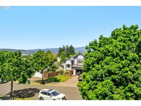 1357 SW Napoleon Place Troutdale OR 97060