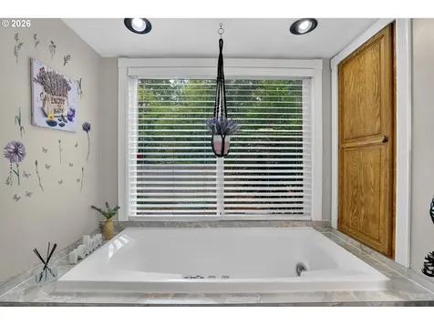 19138 Pilkington Road Lake Oswego OR 97035