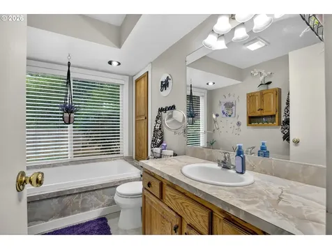 19138 Pilkington Road Lake Oswego OR 97035