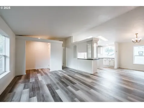 680 Cupids Court Woodburn OR 97071