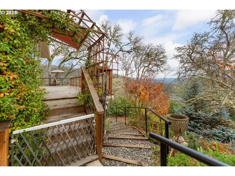 171 NW Rachel Lynn Way Roseburg OR 97471