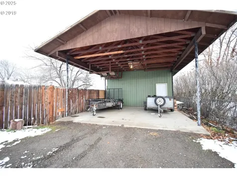 1412 T Avenue La Grande OR 97850