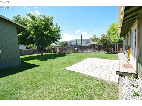 1412 T Avenue La Grande OR 97850