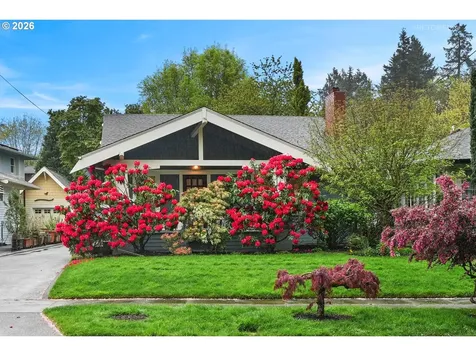 3926 SE Ankeny Street Portland OR 97214