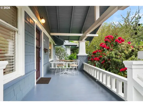 3926 SE Ankeny Street Portland OR 97214