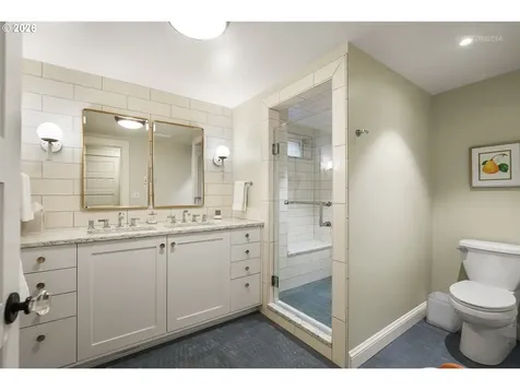 3926 SE Ankeny Street Portland OR 97214