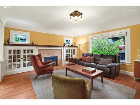 3926 SE Ankeny Street Portland OR 97214