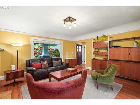 3926 SE Ankeny Street Portland OR 97214