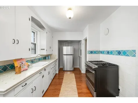 4542 NE 27th Avenue Portland OR 97211