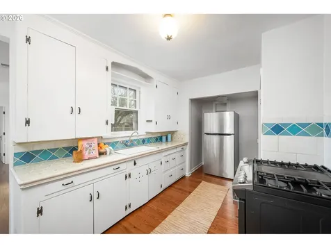 4542 NE 27th Avenue Portland OR 97211