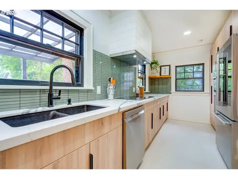 4010 NE 78th Avenue Portland OR 97213