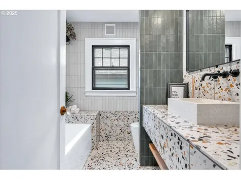 4010 NE 78th Avenue Portland OR 97213