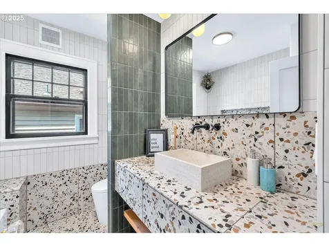 4010 NE 78th Avenue Portland OR 97213