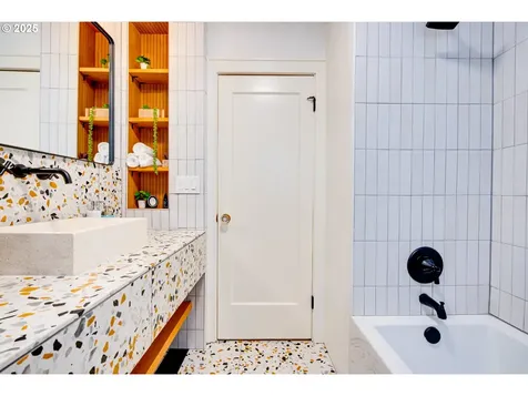 4010 NE 78th Avenue Portland OR 97213