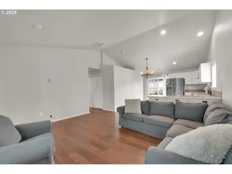 5782 Mica Street Springfield OR 97478