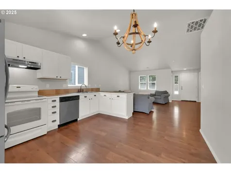 5782 Mica Street Springfield OR 97478