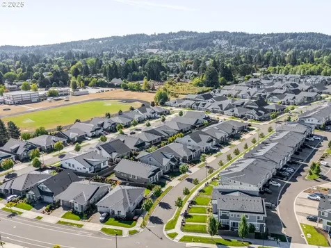 7544 SE Vermont Street Hillsboro OR 97123