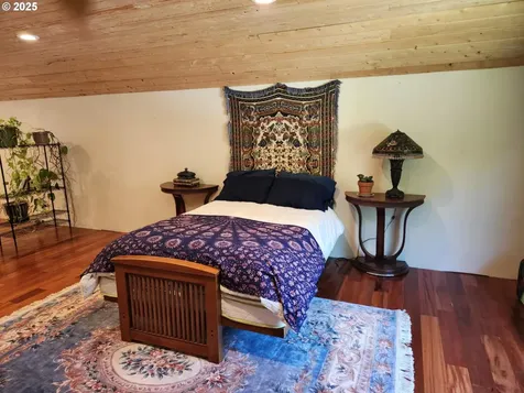 97425 N Bank Rogue River Road Gold Beach OR 97444