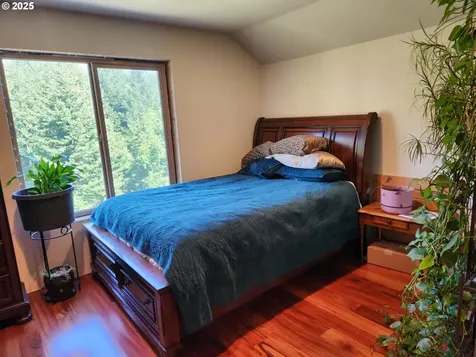 97425 N Bank Rogue River Road Gold Beach OR 97444