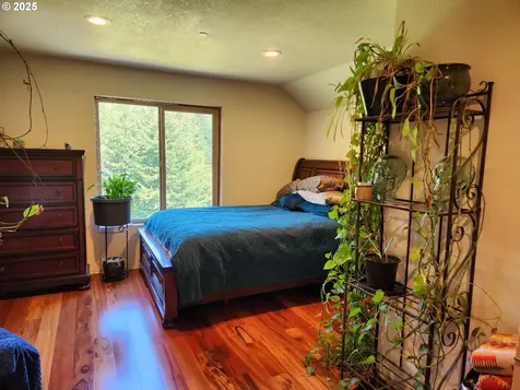 97425 N Bank Rogue River Road Gold Beach OR 97444