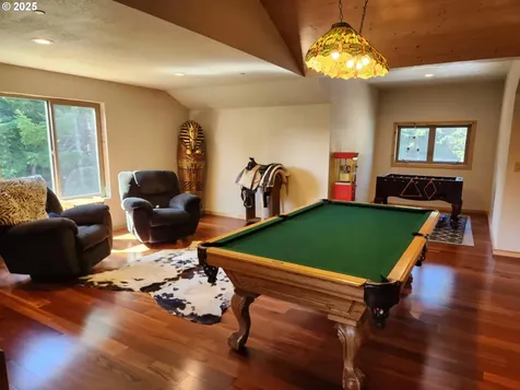 97425 N Bank Rogue River Road Gold Beach OR 97444