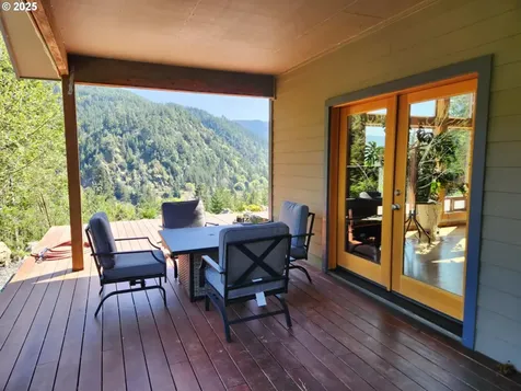 97425 N Bank Rogue River Road Gold Beach OR 97444
