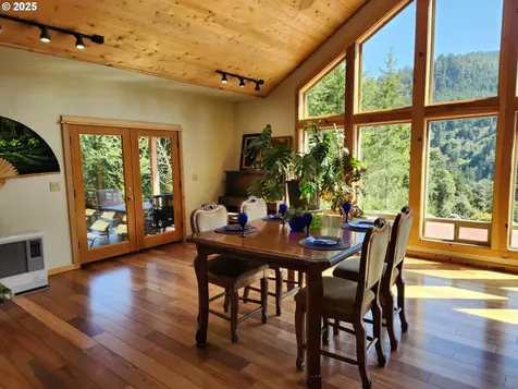 97425 N Bank Rogue River Road Gold Beach OR 97444