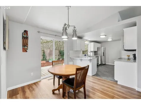88123 9th Street Veneta OR 97487