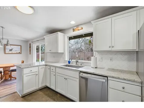88123 9th Street Veneta OR 97487