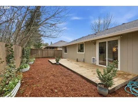88123 9th Street Veneta OR 97487