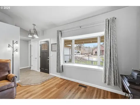 88123 9th Street Veneta OR 97487