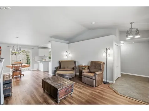 88123 9th Street Veneta OR 97487