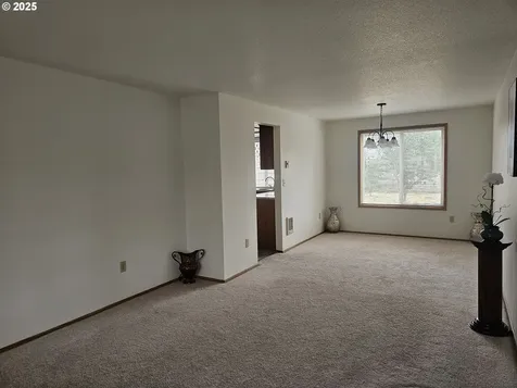 13001 NE 83rd Street Vancouver WA 98682