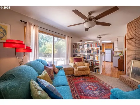 462 SW Westwood Drive Dallas OR 97338