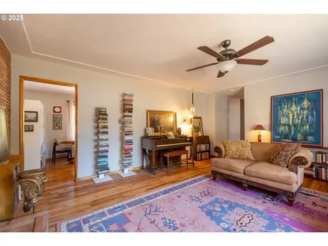 462 SW Westwood Drive Dallas OR 97338