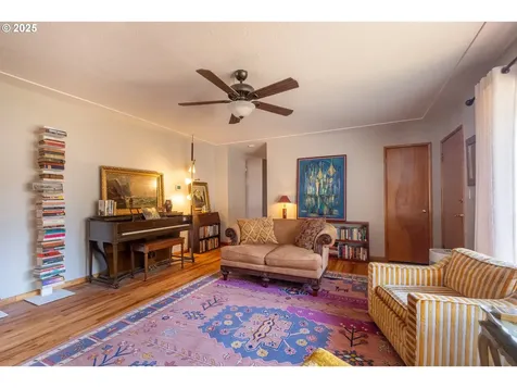 462 SW Westwood Drive Dallas OR 97338